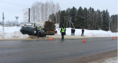 В Кировской области ВАЗ столкнулся с грузовиком: один человек погиб, трое пострадали