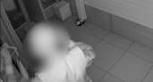 В Кировской области вор-неудачник пытался обчистить магазин женской одежды