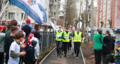 Учителя и ученики кировского лицея устроили забег в честь юбилея города
