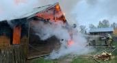 В Кировской области пожар уничтожил трехквартирный жилой дом