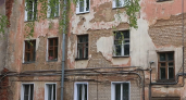 В Кирове после капремонта дом покрылся плесенью, а к жильцам подселились грызуны