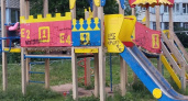В Кирове с детской площадки убрали торчащие шурупы и металлические углы