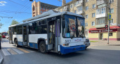 В Кирове на улице Воровского женщина за рулем троллейбуса №8 сбила пешехода