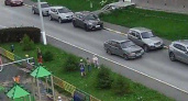 В Кирове незнакомец пытался заманить маленькую девочку в машину