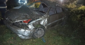 В Кильмезском районе трое юношей получили травмы при вылете машины в кювет