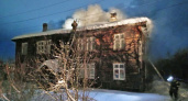 В Лузе ночной пожар уничтожил двухэтажный деревянный дом
