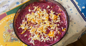 Винегрет теперь в пролете: сытный и вкусный салат со свеклой - у гостей за ушами громко трещит от удовольствия