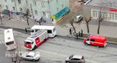 На улице Ленина в Кирове столкнулись автобус и пожарная машина