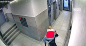 В Кирове муж и жена устроили кровавую драку в подъезде многоэтажки