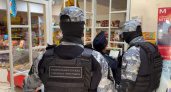 Спецназ штурмовал кировский алкомаркет для конфискации помещения у его владельца
