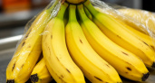 Обматываю хвостики бананов пленкой - и бед не знаю: магазины скрывают, а вот бабуля с рынка все рассказала 