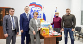 Глава города Кирова и депутаты передали подарки тяжелобольным детям 