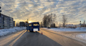 Взрослый и ребенок пострадали в жестком ДТП с автобусом на выезде из Кирова