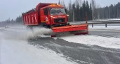 В Кировской области дороги продолжат чистить круглосуточно в новогодние праздники