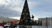 Демонтаж новогодних украшений Театральной площади в Кирове обойдется в 1,5 млн рублей