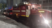 28 огнеборцев тушили пожар в кировской квартире