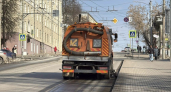 В Кирове подрядчики начали мыть и пылесосить центральные улицы