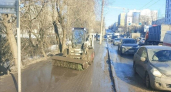В Кирове начали чистить улицы с помощью поливомоечной машины и пяти пылесосов