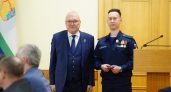 Два отличившихся бойца из Кировской области получили награды из рук губернатора