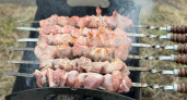 Не нанизывайте мясо и овощи на шампур - всю жизнь вы готовили шашлык неправильно
