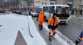 В Кирове из-за непогоды усилили обработку тротуаров и проезжей части