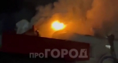 Мощный пожар в центре Слободского ликвидировали 23 спасателя: появилось видео ЧП