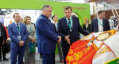 Вице-премьер РФ Марат Хуснуллин оценил кировскую продукцию на форуме в Казани