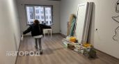 "Одни за поклейку обоев просят 50 000 рублей, другие - 220 000!": кировчанка возмутилась разбегу цен на услуги специалистов по ремонту