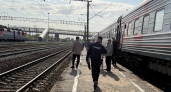 Хитрые мамочки в поезде придумали новый способ занять полку снизу - не дайте себя провести
