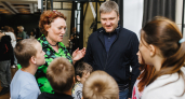 Свет сквозь невзгоды: праздник для 300 детей
