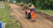 Дорожники начали ремонтировать проспект в поселке под Кировом