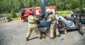 Под Кировом шесть пожарных тушили легковую машину