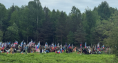 Олег Швецов поддержал субботник на Аллее Славы в Ново-Макарье