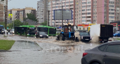 Власти Кирова прокомментировали спасение утопающих в дождевой воде улиц