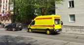 В Кирове скорая увезла сотрудницу заведения с переломом после драки с клиентами