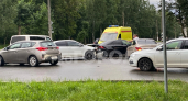 В Кирове в аварии с участием Lexus и Volkswagen пострадал человек