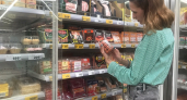 Одна незаметная буква на пачке сосисок даст понять что мясо только в названии: как найти честный продукт