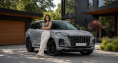 А он реально красивый! Hongqi HS3 глазами девушки: почему стереотипы о китайцах разбились за 8 месяцев