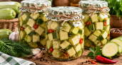 Кабачки под грибы: маринад, который разлетается еще до весны