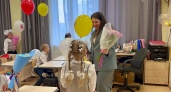 "Пришла на 1 Сентября с гипсом, а дети спросили: "Вы с монстром дрались?": из записок учительницы начальных классов кировской школы №26 
