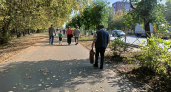 Почему с возрастом важно держаться от людей на расстоянии: стих Юрия Левитанского, пробирающий до слез