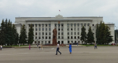 В Кирове ушли в отставку вице-губернатор, глава правительства и первый зампред