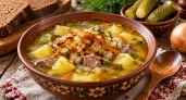 Варю огромную кастрюлю, и всё равно мало: суп по-польски вкуснее рассольника, а готовить проще