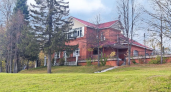 Под Кировом продается поместье площадью 4 га за 150 млн рублей 