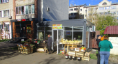 В Кирове пресекли незаконную торговлю овощами и фруктами 