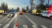 В Кирово-Чепецком районе две школьницы на электровелосипеде угодили под машину