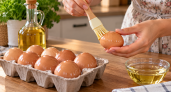 Мажу яйца подсолнечным маслом и не парюсь: в холодильнике лежат почти на месяц дольше
