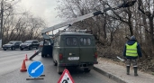 В Кирове убирают деревья, угрожающие обрывом проводов