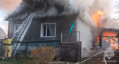 В Унях огонь оставил большой жилой дом без крыши