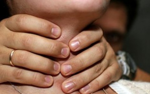 В Кирове мужчину арестовали за убийство матери